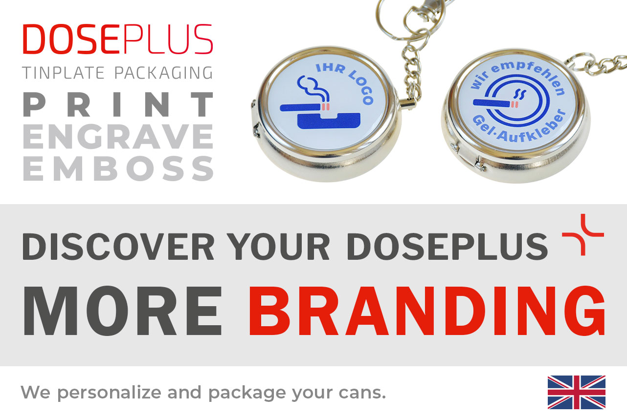 Doseplus round silver keychains with printed blue gel stickers. Designs show “Your logo” and “We recommend gel stickers.” Text: “Emboss, laser, print – Discover your Doseplus, more branding.”