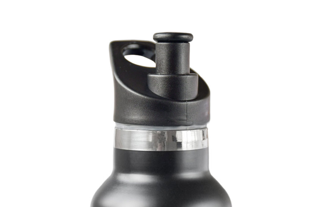 stainless steel bottle with bamboo lid