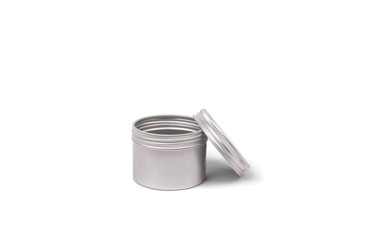 Geöffnete 80 ml Aluminiumdose mit abgenommenem Schraubdeckel